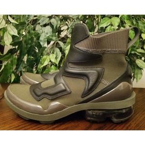 NIKE WOMENS VAPORMAX LIGHT II SHOES AO4537-300 CARGO GREEN SIZE 6